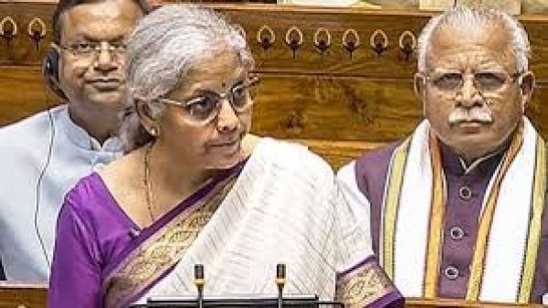 वित्त मंत्री ने पांच चिकित्सकीय पर्यटन केंद्र स्थापित करने का रखा प्रस्ताव