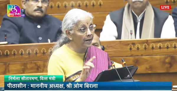 महिला कारोबारियों को बढ़ावा देने शी-मार्ट