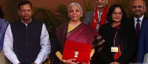 बजट 2026: मैन्यूफैक्चरिंग सेक्टर से निकलेंगी नई नौकरियां?