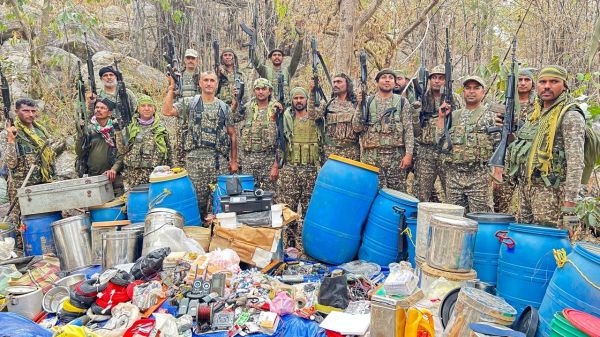 अबूझमाड़ क्षेत्र में नक्सल डंप सामान और आईईडी बरामद