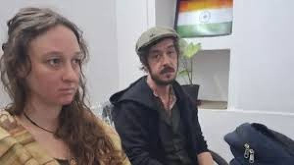 राजस्थानः ब्रिटेन से आए दो पर्यटकों को भारत छोड़ने का नोटिस, पुलिस ने क्या बताया?