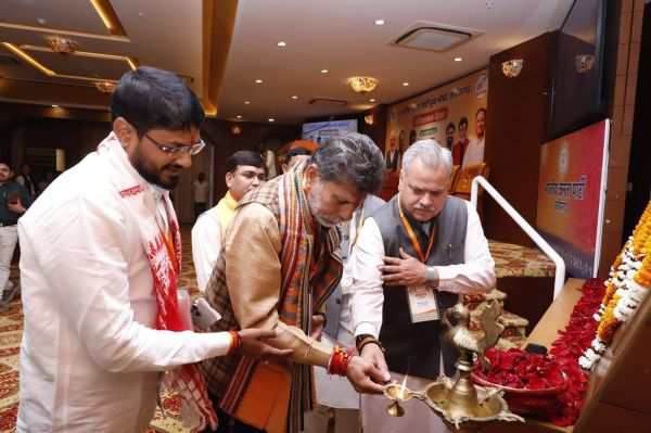 युवा मोर्चा भाजपा की रीढ़ है -जम्वाल