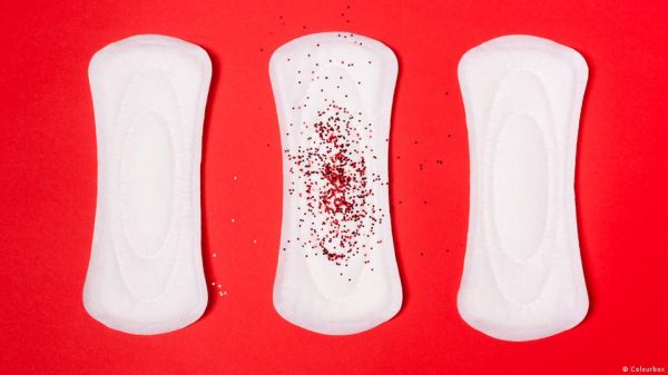 सेनेगल में सैनेटरी पैड को लेकर क्यों हो रहा विरोध प्रदर्शन