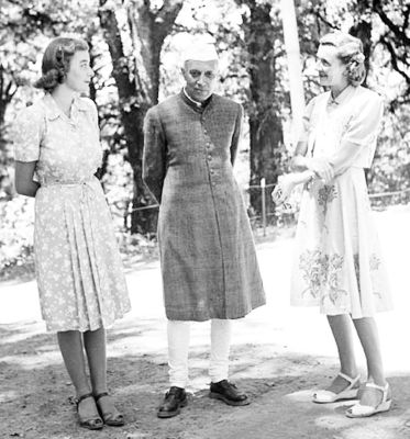 निशिकांत दुबे से लेकर  नेहरू-एडविना, और  अटल-राजकुमारी कौल तक...