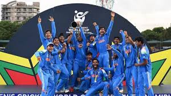 अंडर-19 वर्ल्ड कप: विराट कोहली और गौतम गंभीर ने भारत की जीत पर ये कहा