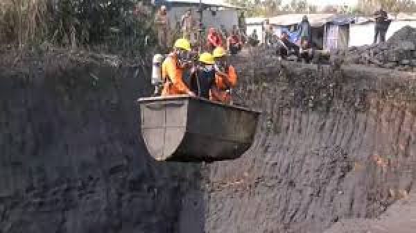 मेघालय की अवैध खदान से चार और शव बरामद, मरने वालों की संख्या 25 हुई