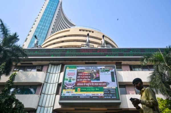 अगले हफ्ते महंगाई के नए आंकड़े, भारत-अमेरिका ट्रेड डील के डिटेल्स समेत ये अहम ट्रिगर्स तय करेंगे बाजार की दिशा 