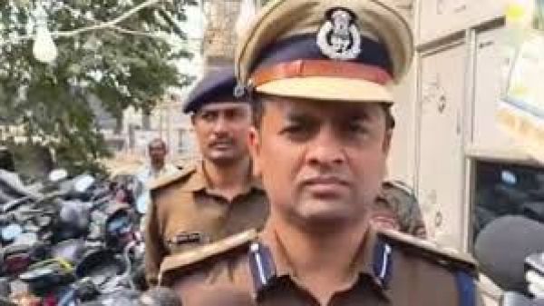 दरभंगा में नाबालिग़ की बलात्कार के बाद हत्या पर प्रदर्शन, पुलिस ने क्या बताया?