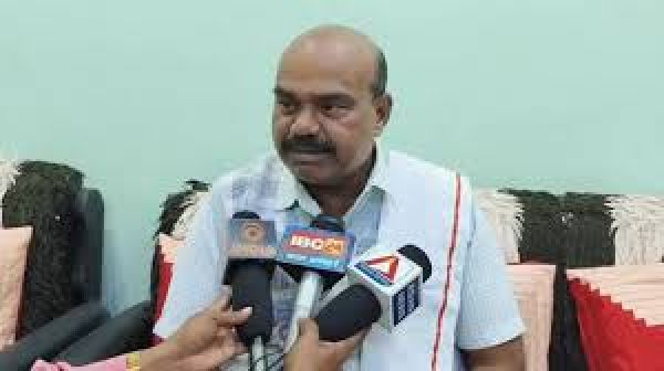 चक्काजाम के दौरान एंबुलेंस फंसी, विधायक व्यास कश्यप सहित 12 गिरफ्तार, जमानत पर रिहा