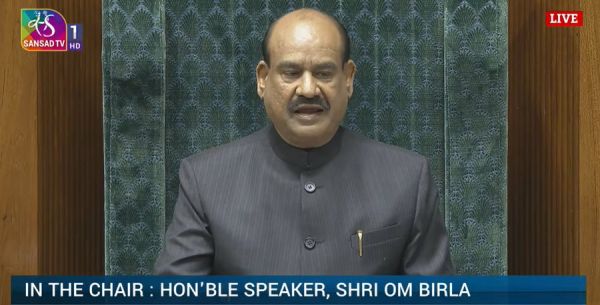 महिला कांग्रेस सांसदों का बिरला को पत्र, लगातार सरकार के दबाव में होने का आरोप