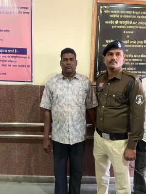 भाठागांव बस स्टैंड से 12 किलो गांजे के साथ 5 गिरफ्तार 