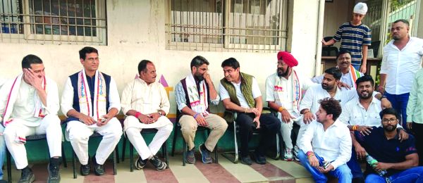 युवा कांग्रेस के राष्ट्रीय प्रभारी शर्मा और राष्ट्रीय अध्यक्ष भान ने जुनेजा संग ली चाय की चुस्की