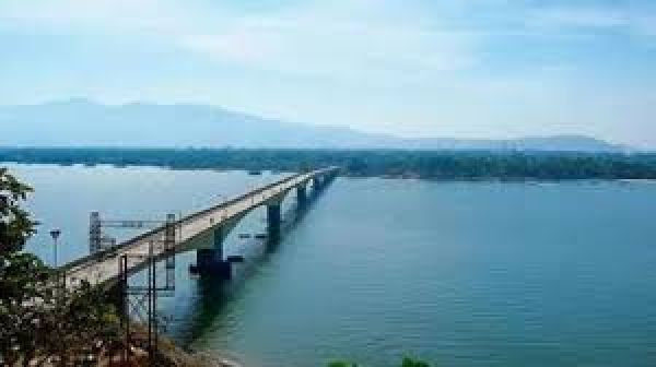 ब्रह्मपुत्र नदी पर बने 3000 करोड़ रुपये के नये पुल से असम में बेहतर होगा शहरी आवागमन