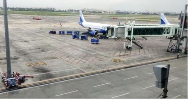 कोलकाता एयरपोर्ट पर बम की धमकी से हड़कंप, फ्लाइट खाली कराई गई 