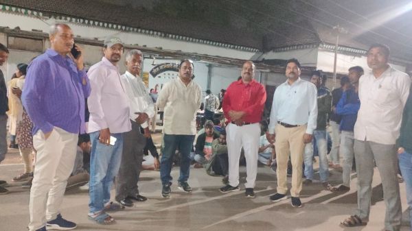 आंदोलनकारी डीएड अभ्यर्थी हिरासत में..