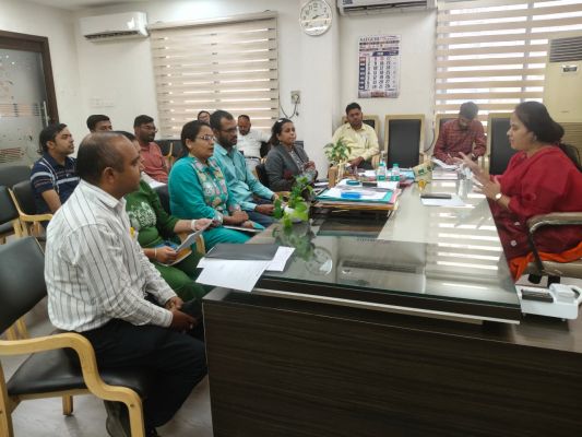 अपने ही पार्षद का अल्टीमेटम, मेयर ने ली अफसरों की बैठक 