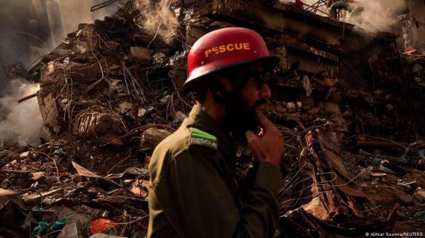 पाकिस्तान: गैस सिलेंडर ब्लास्ट में कम से कम 16 की मौत