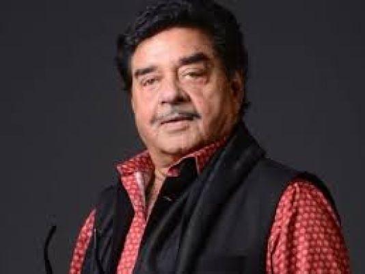 अदालत ने ‘खामोश’ शब्द को शत्रुघ्न सिन्हा के व्यक्तित्व से जुड़ा बताया