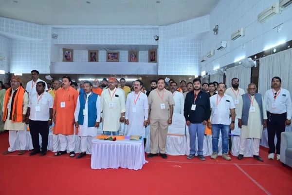  जागरूक कार्यकर्ता ही समाज में बदलाव लाता है- तोखन साहू