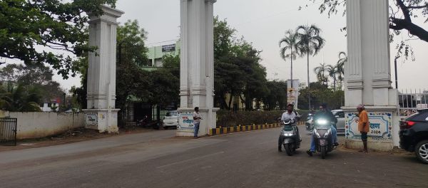 दिया तले अंधेरा...