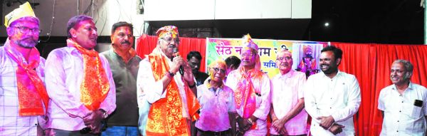 बृजमोहन, मोतीलाल और कावडिय़ा ने रायपुर सराफा होली मिलन उत्सव की भव्यता बढ़ाई