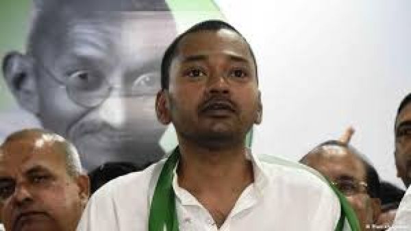 बिहार: अब परिवारवाद पर क्यों पलटे नीतीश कुमार