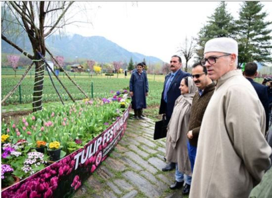 श्रीनगर में ट्यूलिप शो–2026 का शुभारंभ, 18 लाख से अधिक ट्यूलिप फूलों से सजावट 