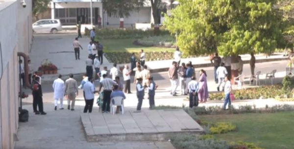 गुजरात विधानसभा को बम से उड़ाने की धमकी, बजट सत्र के बीच मचा हड़कंप 