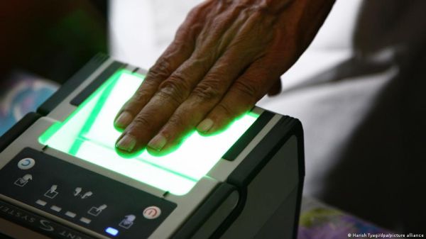 फोन में आधार ऐप प्री-इंस्टॉल करने के प्रस्ताव को कंपनियों ने नकारा