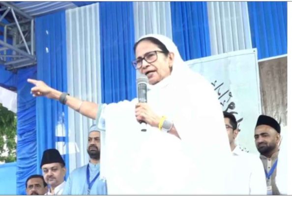 हम भाजपा को आपके मतदान के अधिकार छीनने नहीं देंगे: ममता बनर्जी 