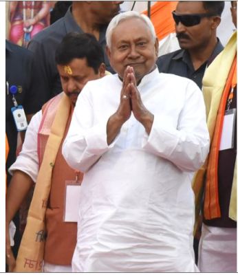 नीतीश कुमार ने विधान परिषद की सदस्यता से दिया इस्तीफा 