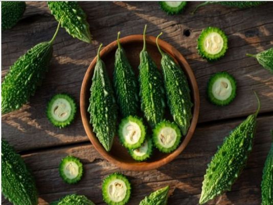 गर्मियों में करेले का सेवन फायदेमंद, डायबिटीज-पाचन की समस्याओं से दिलाएगा राहत 