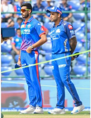 आईपीएल 2026: दिल्ली कैपिटल्स ने टॉस जीत चुनी गेंदबाजी, एमआई की कप्तानी कर रहे सूर्यकुमार यादव 