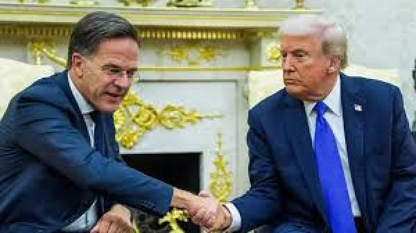 नेटो चीफ़ से मुलाक़ात के बाद ट्रंप ने फिर साधा नेटो पर ही निशाना