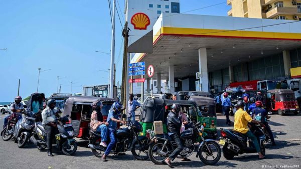 आईएमएफ ने श्रीलंका के लिए 70 करोड़ डॉलर के कर्ज को मंजूरी दी