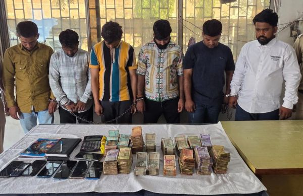 ऑनलाईन/पट्टी  से सट्टा खिला रहे आधा दर्जन खाईवाल गिरफ्तार 