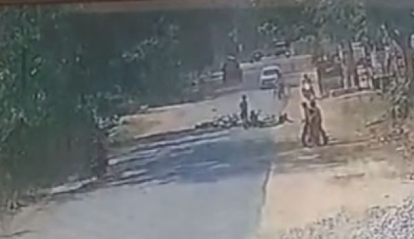 सड़क हादसा, एक मौत, दो जख्मी