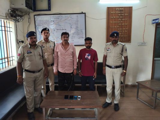दो सटोरिए पकड़ाए, 5 लाख नगद जब्त 