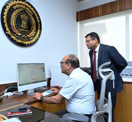 सीएस विकासशील, एसीएस पिंगुवा ने भी स्व-गणना में अपनी जानकारी दर्ज की