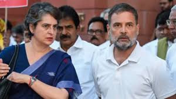 राहुल और प्रियंका गांधी ने महिला आरक्षण क़ानून से जुड़े बिल के लोकसभा से गिरने के बाद क्या कहा
