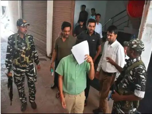 निलंबित आईएएस समीर विश्नोई और पत्नी की  संपत्तियां अटैच 