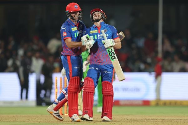 दिल्ली कैपिटल्स ने आरसीबी को छह विकेट से हराया