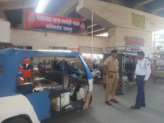 नो पार्किंग,रॉन्ग साइड ड्राइव और रोड जाम, 350 ई रिक्शा-आटो पर कार्रवाई 