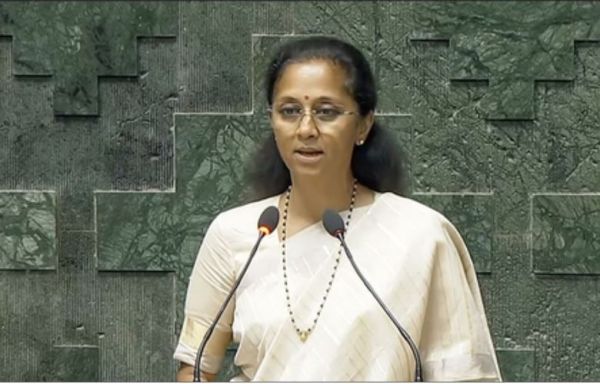 महाराष्ट्र में महिलाओं की सुरक्षा की स्थिति पर सुप्रिया सुले ने जताई चिंता, सीएम फडणवीस को लिखा पत्र