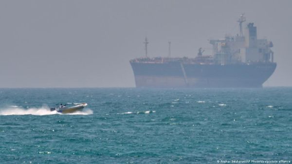 ईरानी कार्गो जहाज पर अमेरिकी कार्रवाई को लेकर चीन ने जताई चिंता