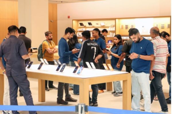 टिम कुक के बाद जॉन टर्नस के नेतृत्व में एप्पल की भारत में ग्रोथ की रफ्तार और तेज होने की उम्मीद 