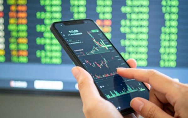 भारतीय शेयर बाजार में इन कारणों के चलते आई रैली, सेंसेक्स 650 अंक से अधिक उछला 