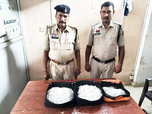 बस यात्री से 47 लाख की चांदी बरामद