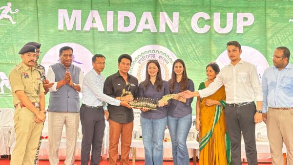 दंतेवाड़ा के छिंदनार में सचिन तेंदुलकर ने रखी खेल क्रांति की नींव