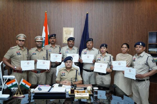 नॉर्थ जोन में 'कॉप ऑफ द मंथ' से सम्मानित